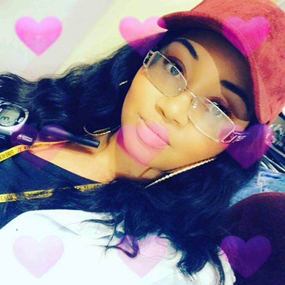 Meet your Posher, Jazmin